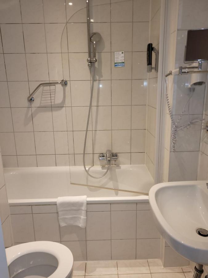 Hotel Franken an der Messe Frankfurt am Main Buitenkant foto